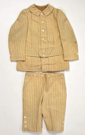 Suit