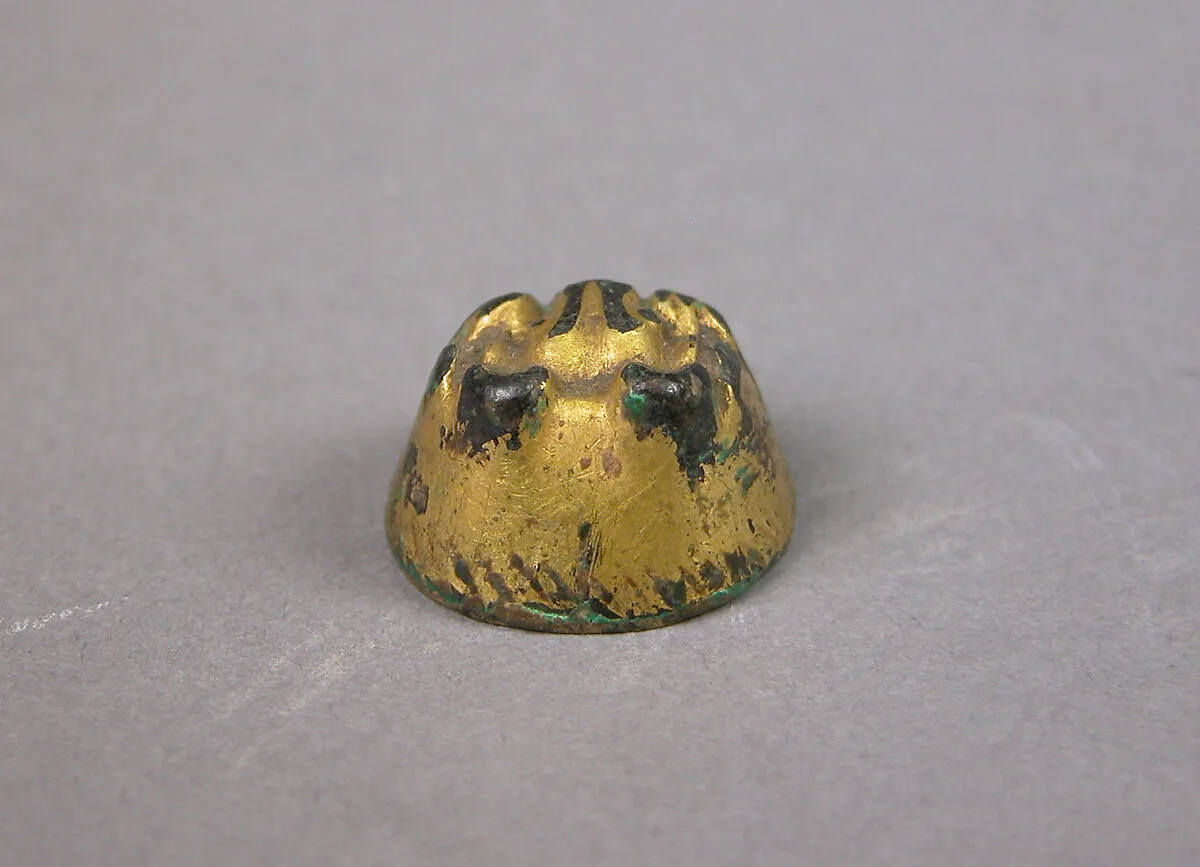 六朝 鎏金青銅熊紋飾|Ornament in the shape of a bear — Unknown