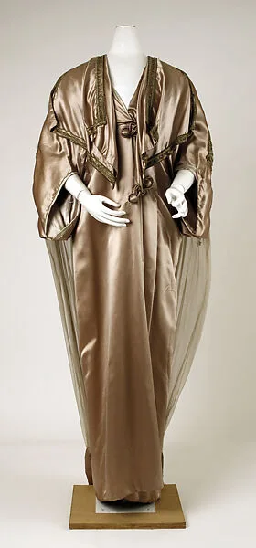 Evening coat — House of Worth