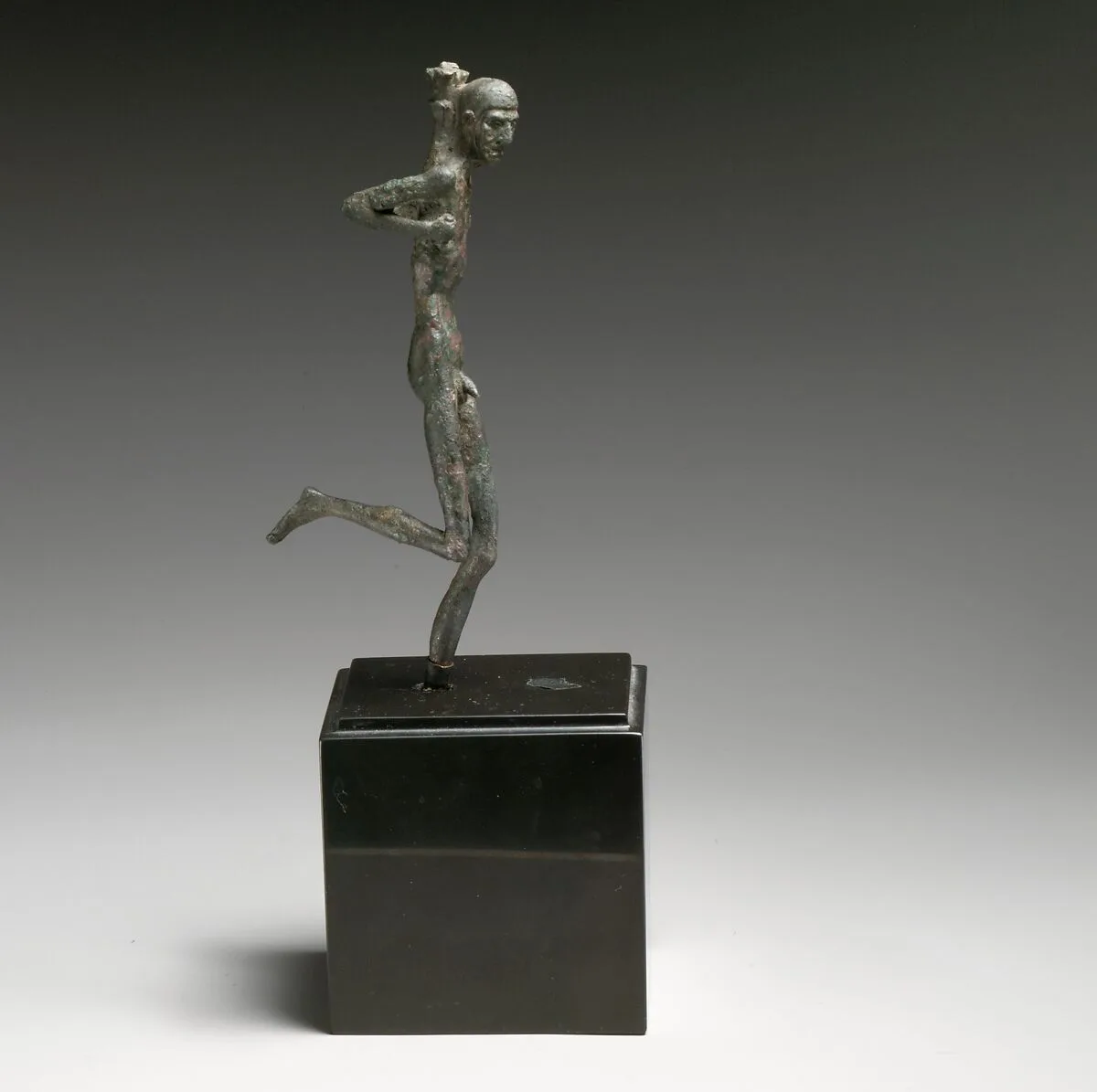 Bronze statuette of a runner — Unknown