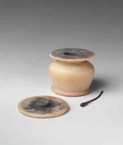 Kohl Jar and Stick (with 16.10.373c)