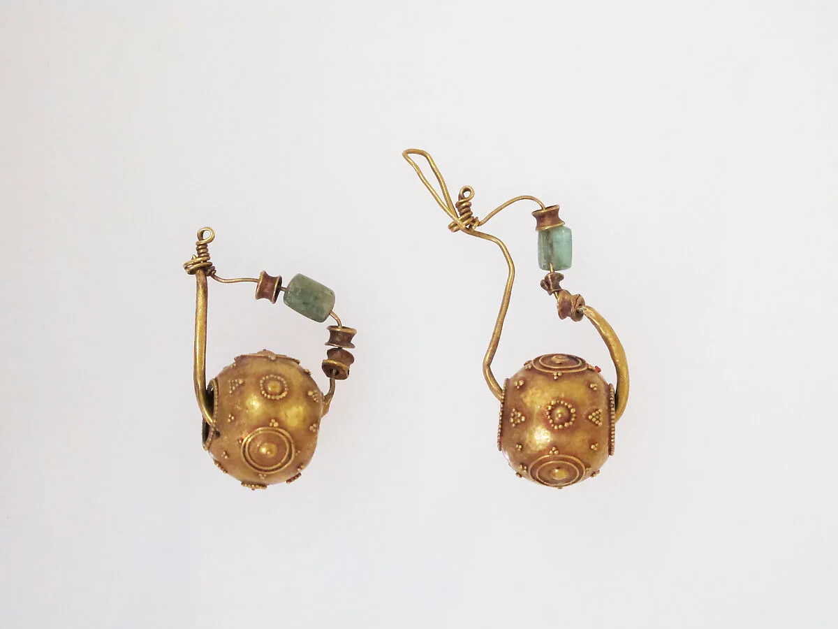 Earring with beads — Unknown