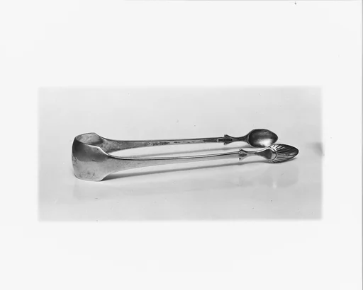 Tongs