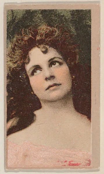 Dark-haired Actress with pink dress and green background trade card (W500) — Unknown