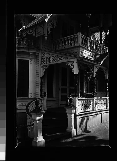 [Folk Victorian Cottage at Oak Bluffs, Martha's Vineyard, Massachusetts]