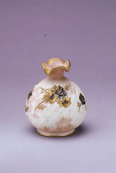 Vase — Mount Washington Glass Company
