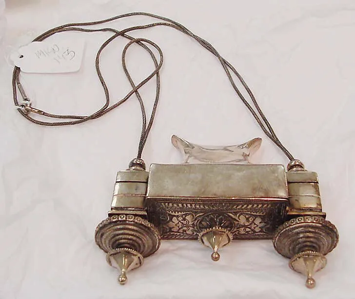 Necklace — Unknown