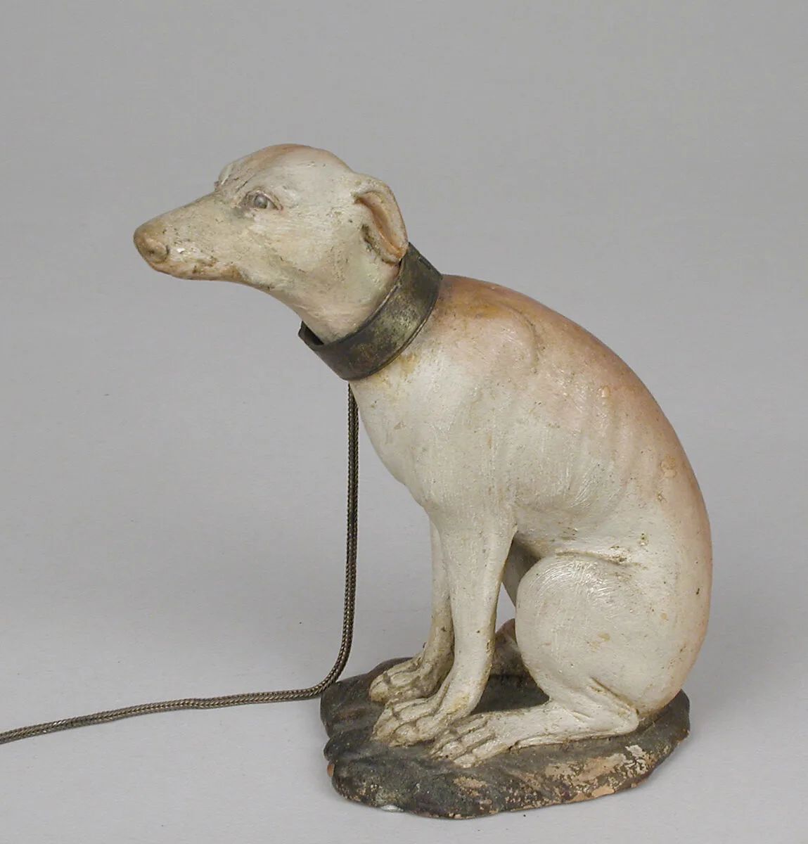 Seated hound — Saverio Vassalo