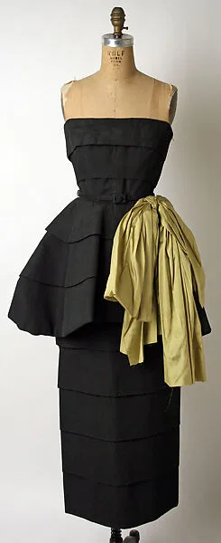Evening ensemble — Edward Molyneux