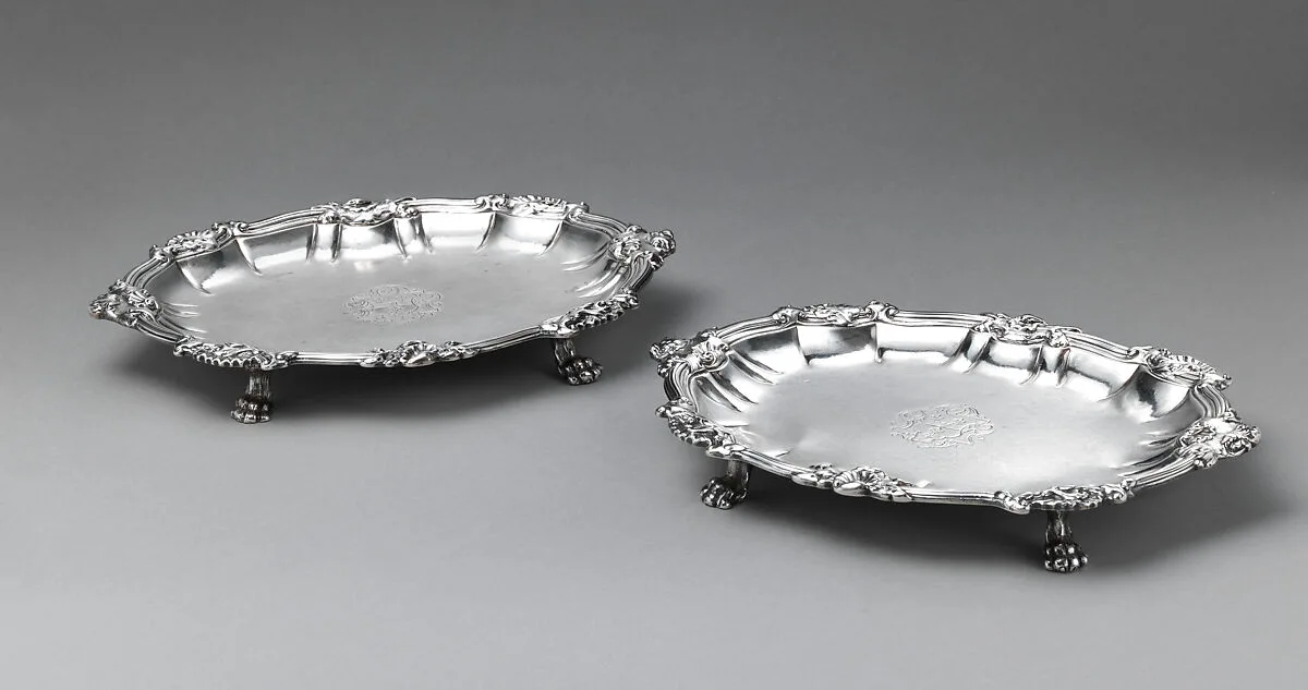 Pair of trays — Paul de Lamerie