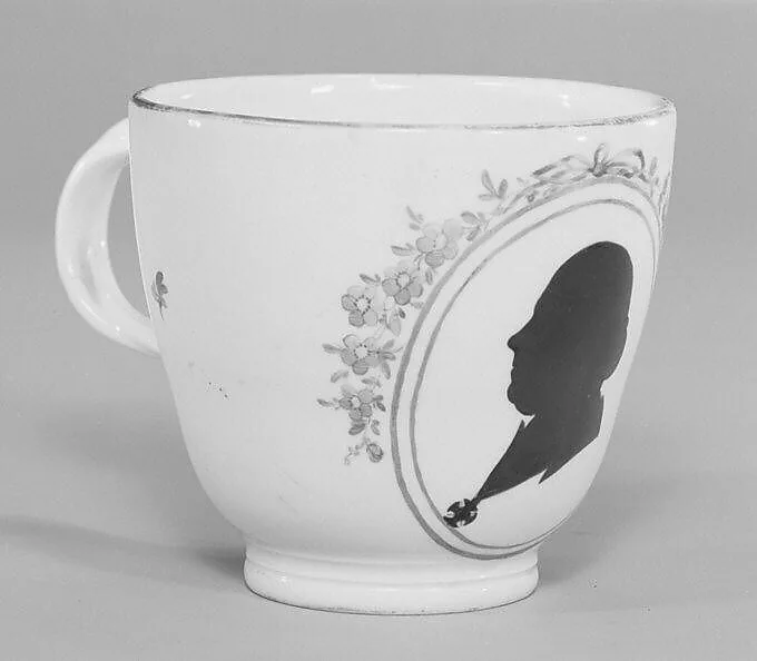 Cup — Fulda Pottery and Porcelain Manufactory