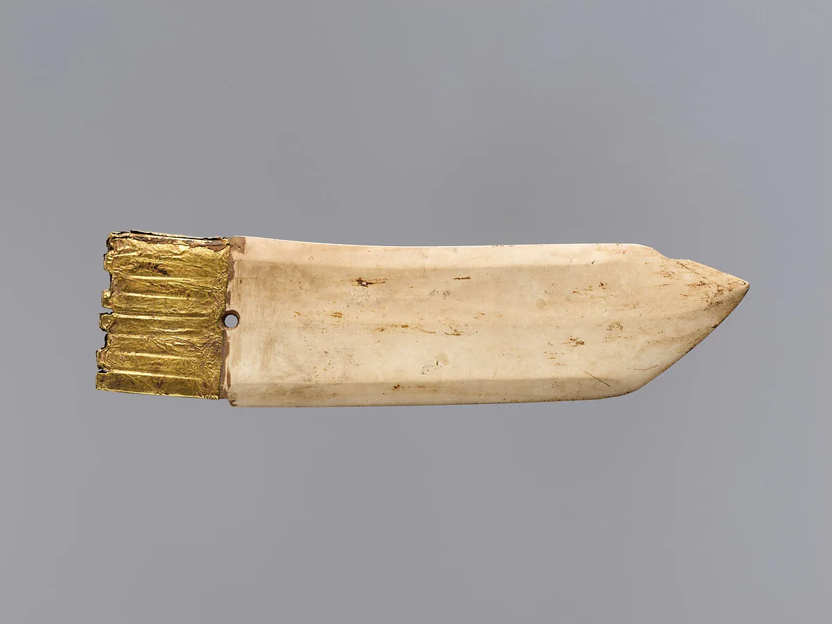 商 包金玉戈|Ceremonial dagger-ax (Ge) — Unknown