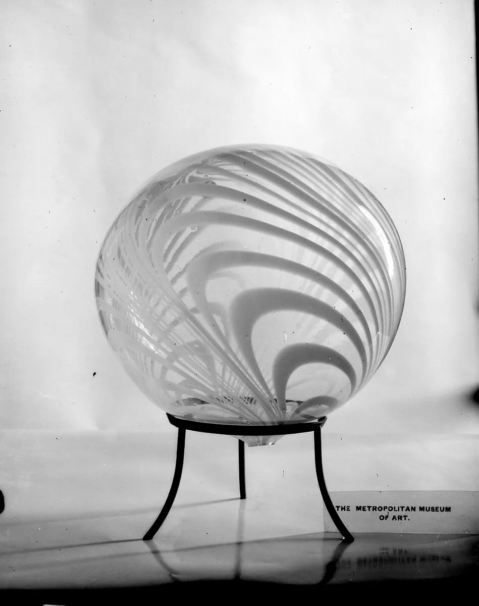 Globe — Unknown