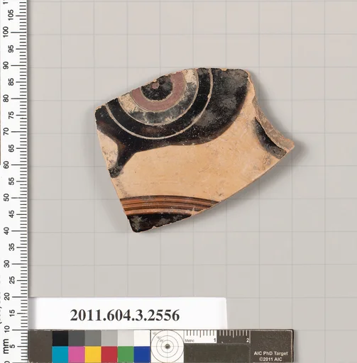 Terracotta fragment of a kylix: eye-cup (drinking cup)
