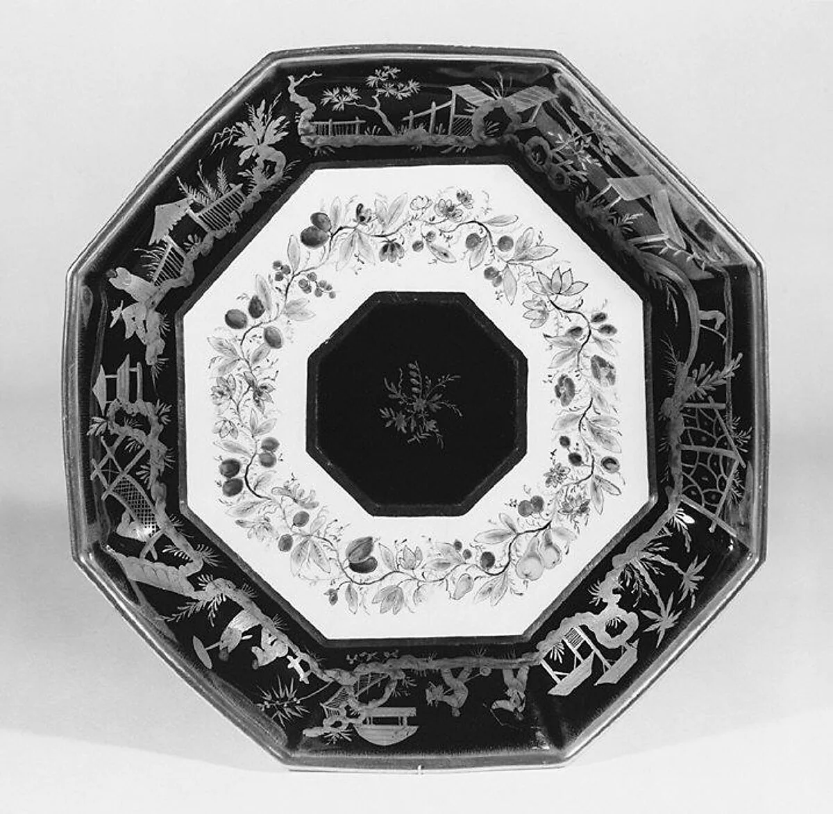 Dish — Sèvres Manufactory