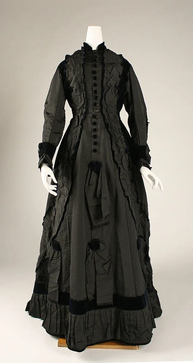 Afternoon dress — Unknown