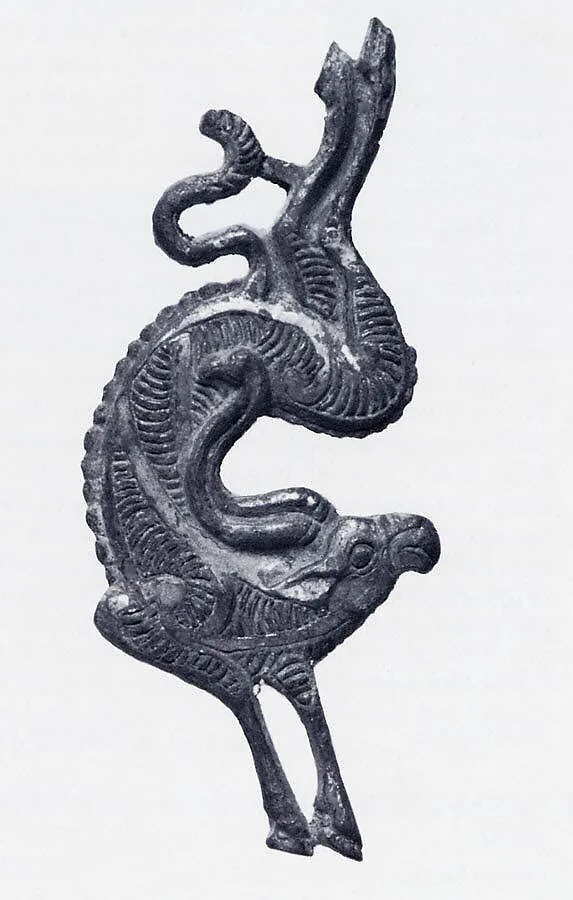鎏金奔羊紋青銅牌飾|Plaque in the Shape of an Ibex — Unknown