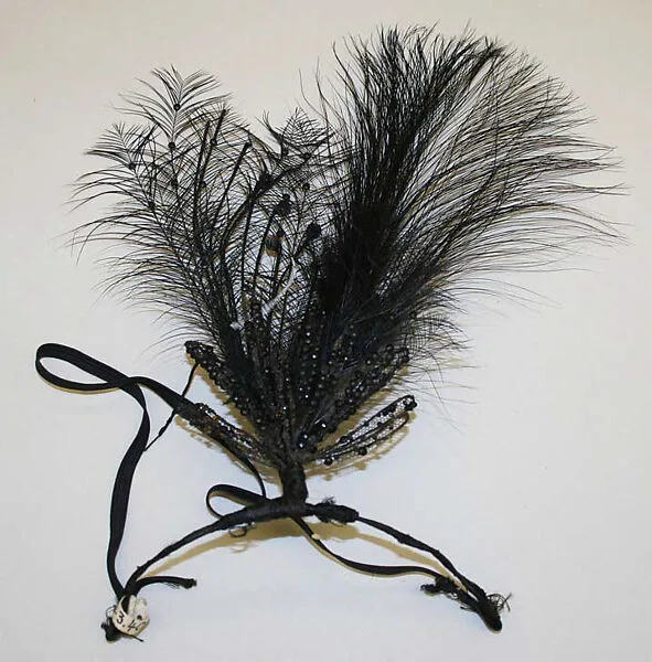 Hair accessory — Unknown