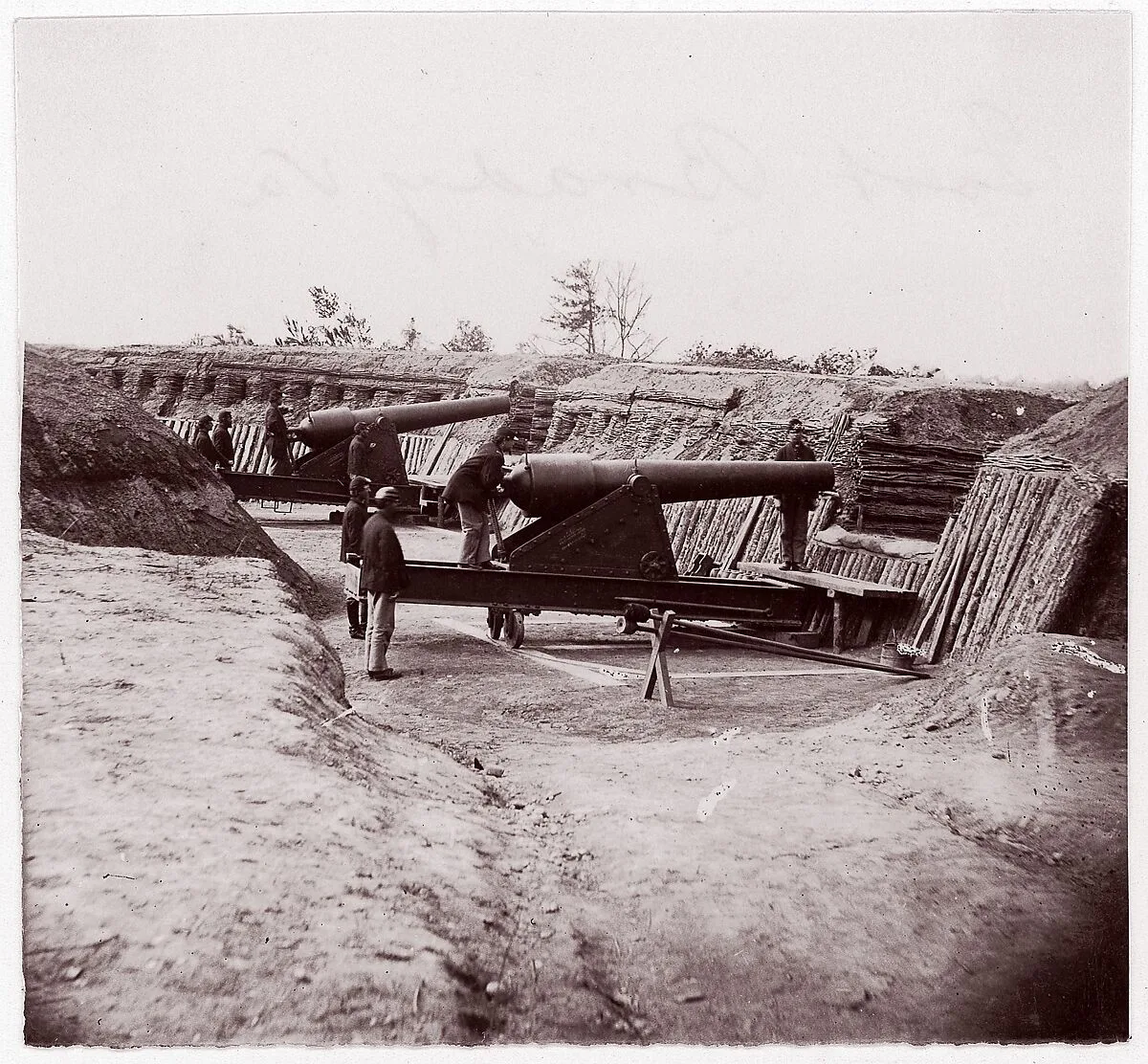 Fort Brady, James River — Andrew Joseph Russell|Mathew B. Brady