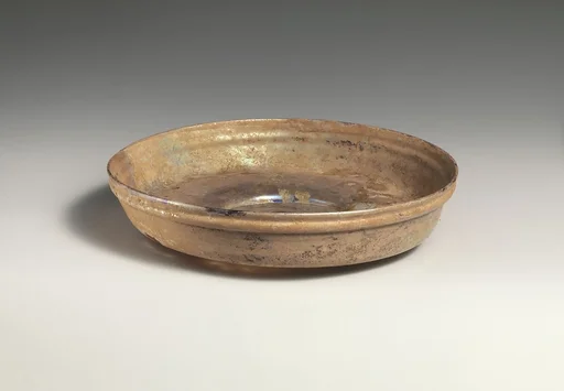 Glass dish