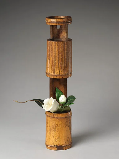 江月宗玩作 二重切竹花入「晨涼」|Double-cut (Nijū-giri) Flower Container (Hanaire), named Cool Summer Morning (Shinryō)