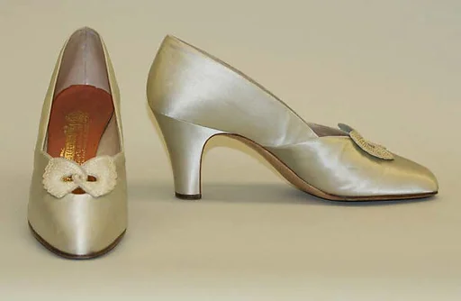 Evening pumps