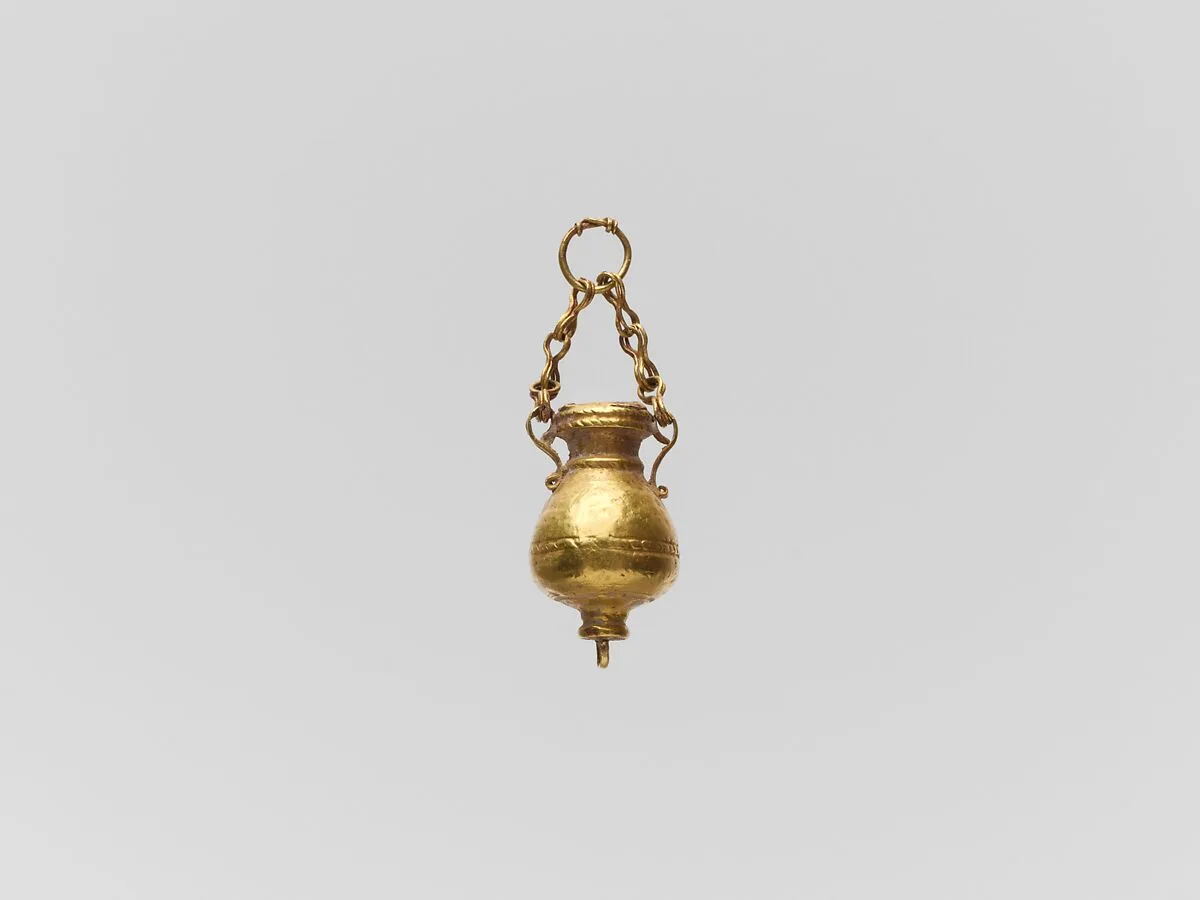Gold pendant in the form of a vase — Unknown