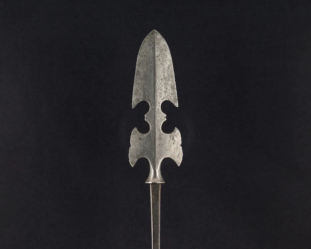 Arrowhead (<i>Yanone</i>) — Unknown