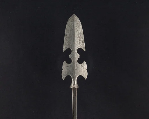 Arrowhead (<i>Yanone</i>)