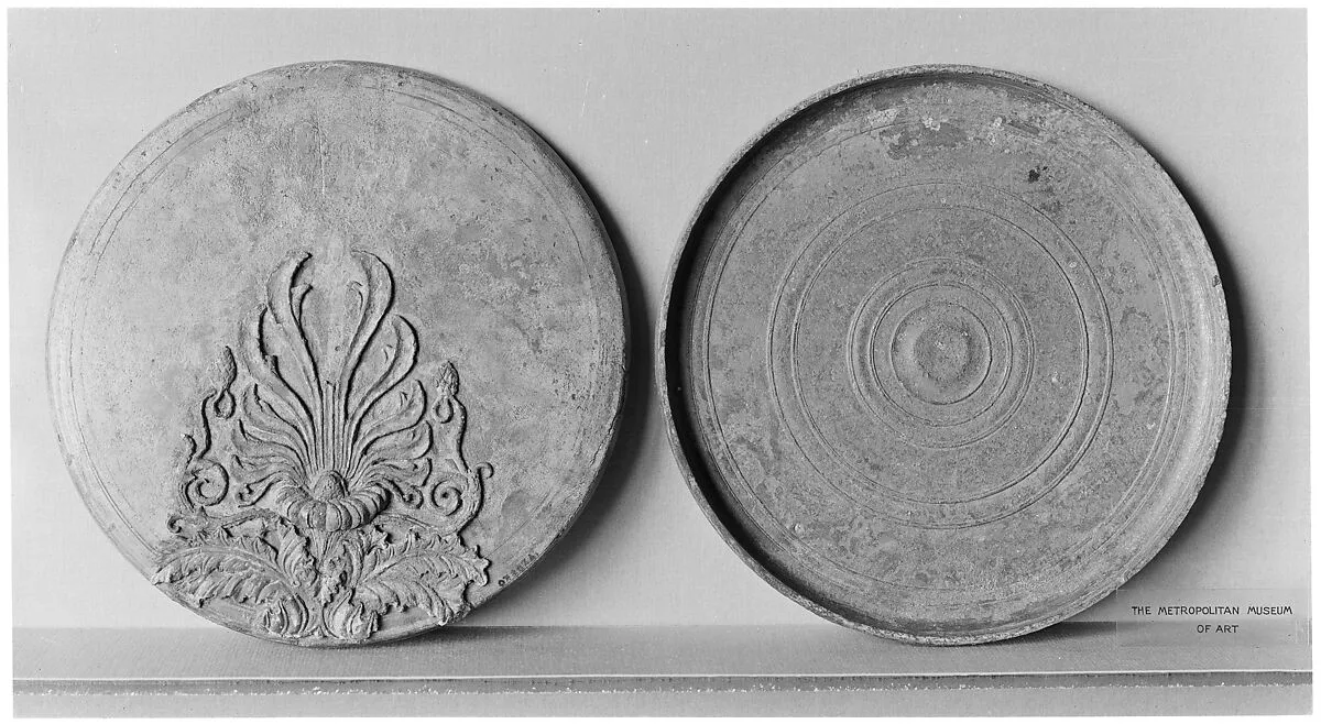 Bronze box mirror — Unknown