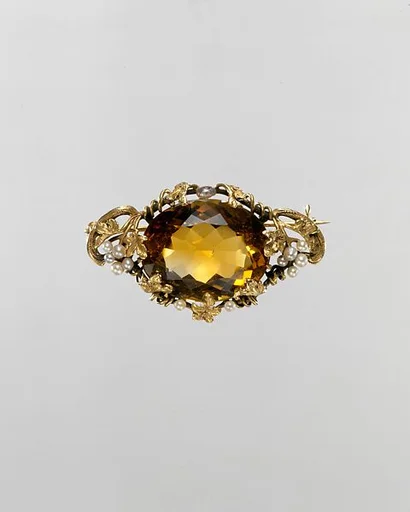 Brooch
