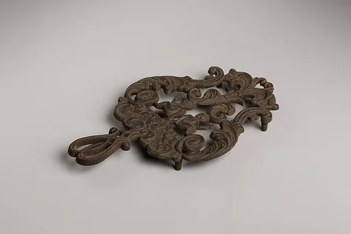 Trivet