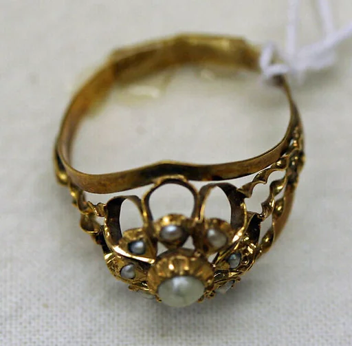 Ring