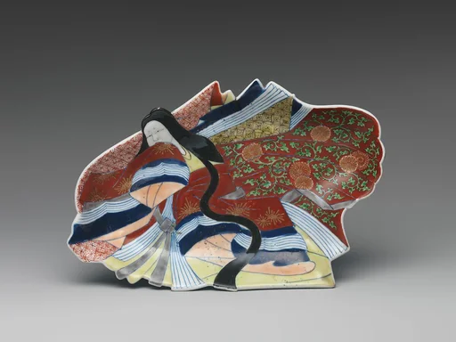 色絵姫形小皿|Dish in the Shape of a Princess