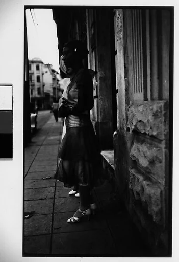 [Woman on Sidewalk, Havana]