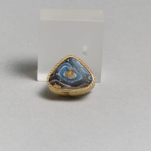 Glass mosaic fragment