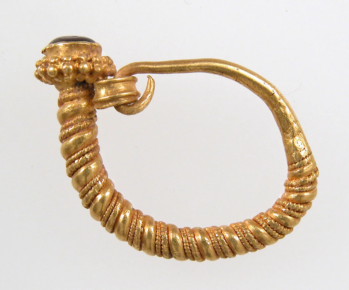 Earring — Unknown