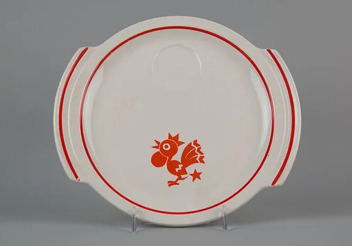 "Animal Kingdom" cake plate