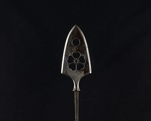 Arrowhead (<i>Yanone</i>)