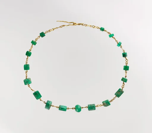 Gold and emerald necklace
