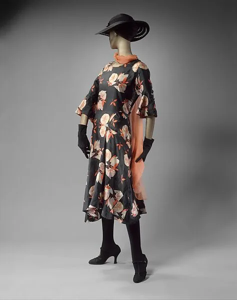 Afternoon dress — Wiener Werkstätte