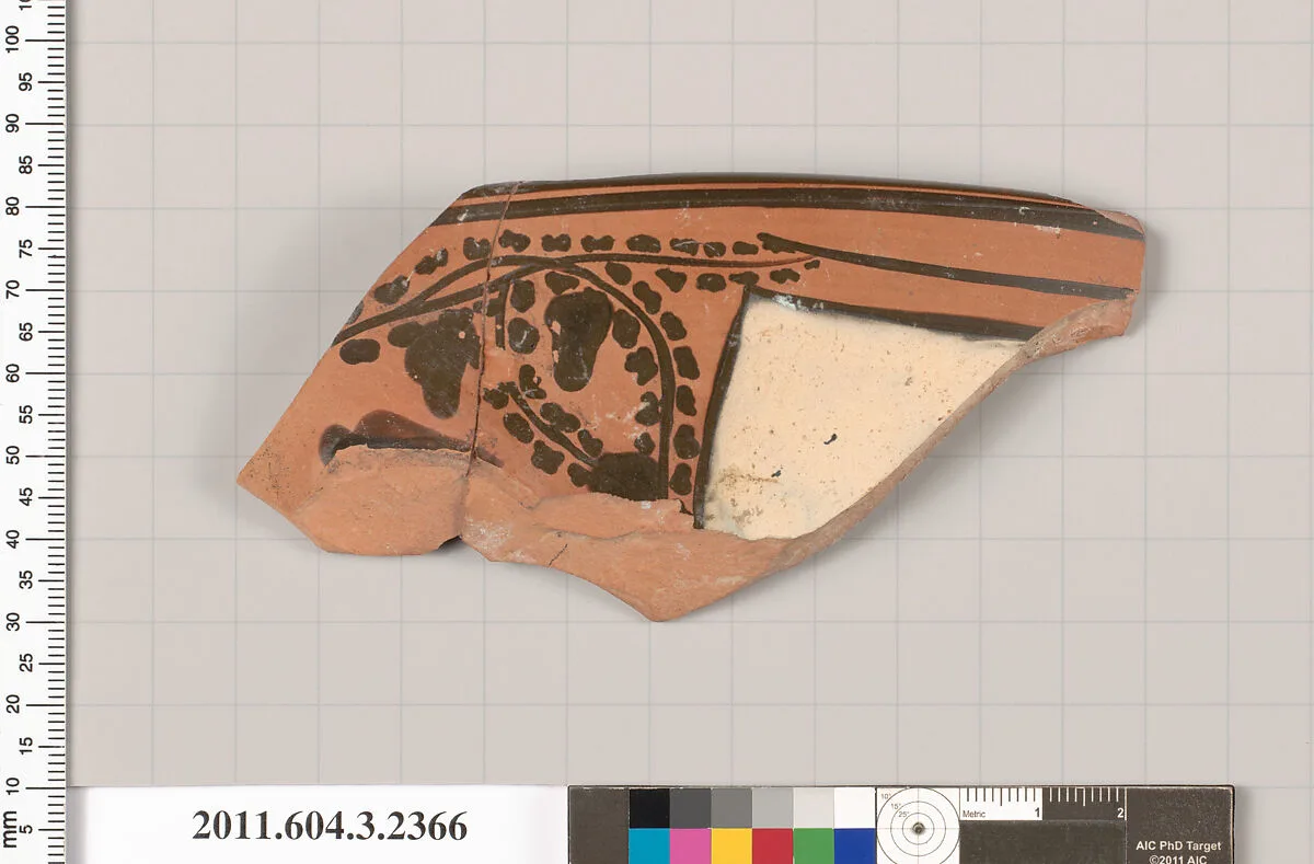 Terracotta rim fragment of a kylix: eye-cup (drinking cup) — Unknown