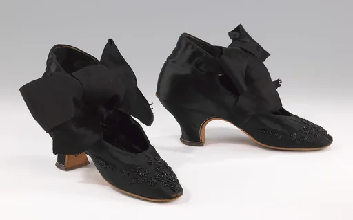 Evening shoes