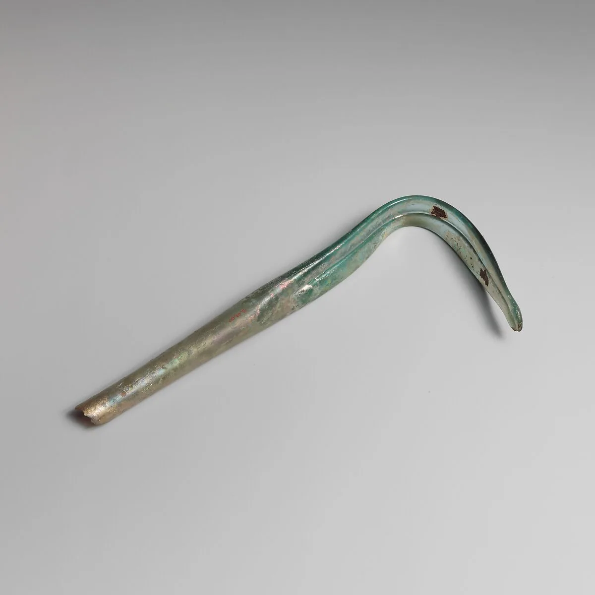 Glass strigil (scraper) — Unknown