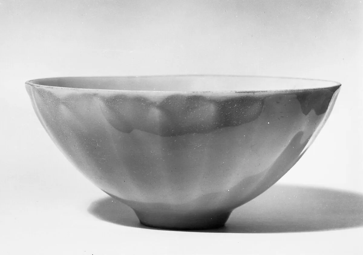 南宋 龍泉窯青瓷蓮瓣碗|Bowl — Unknown