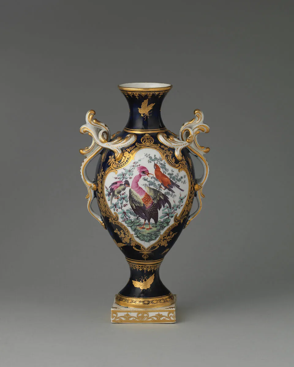 Vase — Chelsea Porcelain Manufactory