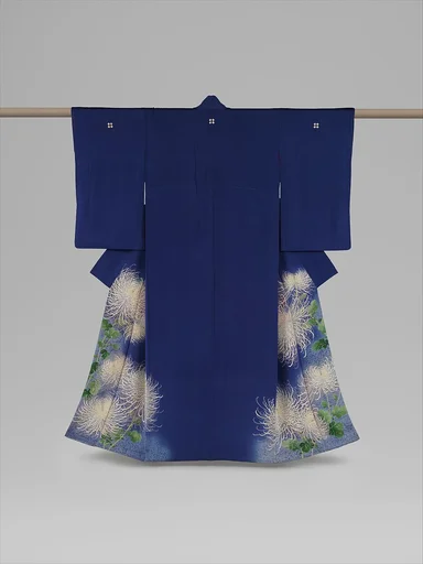 青紫縮緬地菊模様着物 (襲付)|Kimono Ensemble with Chrysanthemums