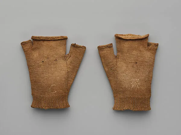 Gloves — United Society of Believers in Christ’s Second Appearing (“Shakers”)