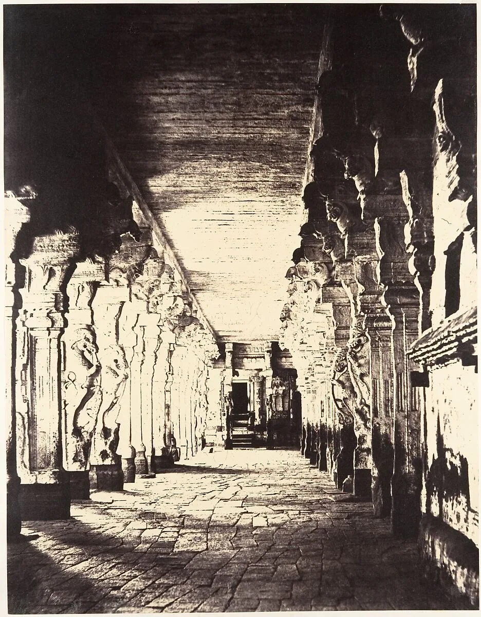 The Outer Prakarum, or Corridor Around the Temple of the God Sundareshawara — Linnaeus Tripe