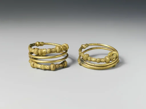 Bracelet spirals, pair